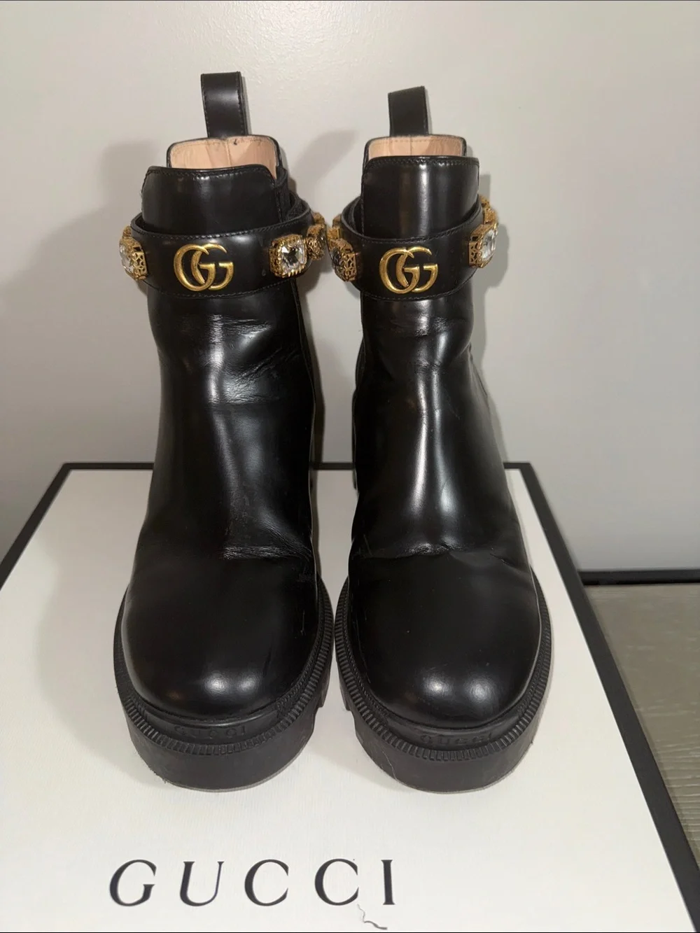 Gucci Black Leather Ankle Boots with Gold GG Logo Strap Vintage BBordeau